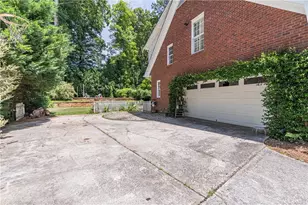 2702 Thatcher Ct, Lawrenceville, GA 30044 - Photo 4