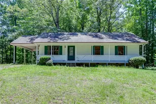 9625 Manor Ln, Gainesville, GA 30506 - Photo 1