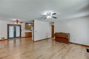 9625 Manor Ln, Gainesville, GA 30506 - Photo 6