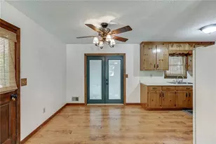 9625 Manor Ln, Gainesville, GA 30506 - Photo 8