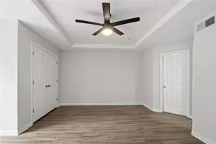 245 Amal Dr SW, Atlanta, GA 30315 - Photo 16