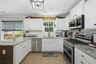 9055 Montclair Hills Dr, Cumming, GA 30028 - Photo 14