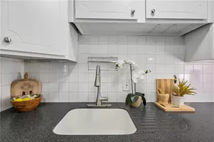 11 Kings Walk NE, Atlanta, GA 30307 - Photo 16