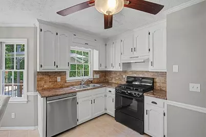 1919 McEachern Manor Drive SW, Marietta, GA 30064 - Photo 16