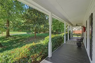 1919 McEachern Manor Dr SW, Marietta, GA 30064 - Photo 8