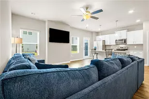 1135 Elyse Ln, Mableton, GA 30126 - Photo 4