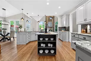 10640 N Edgewater Pl, Johns Creek, GA 30097 - Photo 10