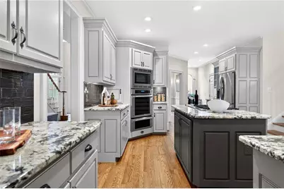 10640 N Edgewater Place, Johns Creek, GA 30097 - Photo 14