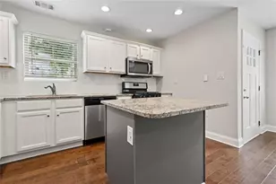 2952 Palm Dr, East Point, GA 30344 - Photo 8