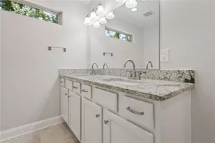 2952 Palm Dr, East Point, GA 30344 - Photo 14