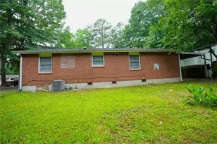 7598 Connell Dr, Jonesboro, GA 30236 - Photo 4