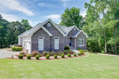765 River Chase, Hoschton, GA 30548 - Photo 4