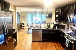 105 Flat Creek Ct, Fayetteville, GA 30214 - Photo 2