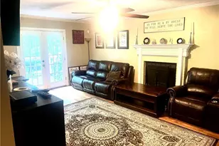 105 Flat Creek Ct, Fayetteville, GA 30214 - Photo 4
