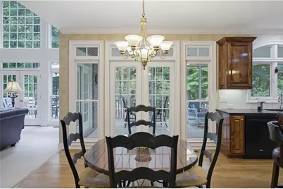 5570 Stoneleigh Drive, Suwanee, GA 30024 - Photo 12