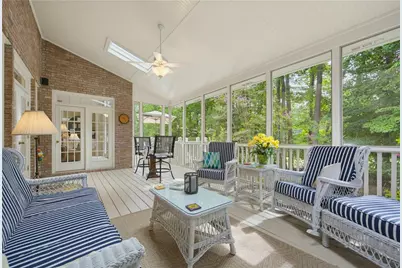 5570 Stoneleigh Drive, Suwanee, GA 30024 - Photo 18