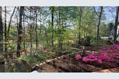 5570 Stoneleigh Drive, Suwanee, GA 30024 - Photo 22