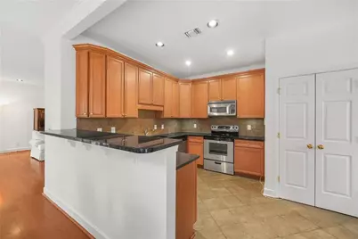 3071 Lenox Road NE #11, Atlanta, GA 30324 - Photo 10