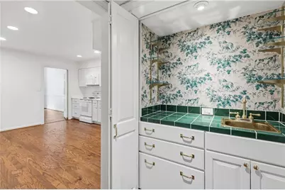 10 Mooregate Square #10, Atlanta, GA 30327 - Photo 16