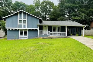 9006 Gatewood Dr, Jonesboro, GA 30238 - Photo 2