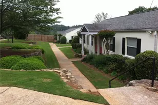 1581 Stone Gate Ln SE, Atlanta, GA 30317 - Photo 10
