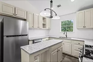 3833 Sunview Dr NW, Acworth, GA 30101 - Photo 10