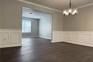 6424 Castle Ct Way, Lithonia, GA 30058 - Photo 12