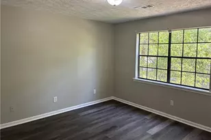 3745 Londonderry Ct, Lithonia, GA 30038 - Photo 10
