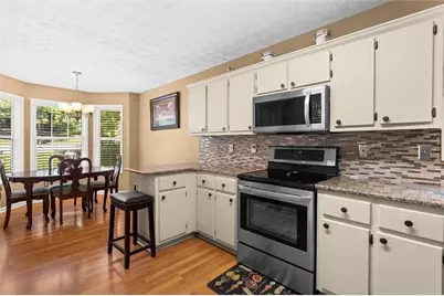 5310 Redfield Way, Flowery Branch, GA 30542 - Photo 10