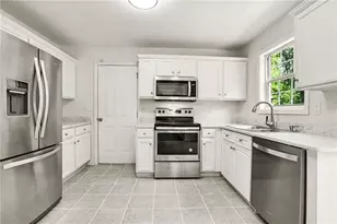 975 Riverside Walk Crossing, Sugar Hill, GA 30518 - Photo 2