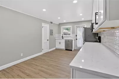 3510 Roswell Road NW #E2, Atlanta, GA 30305 - Photo 8