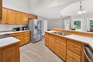 1650 Peachcrest Dr, Lawrenceville, GA 30043 - Photo 12