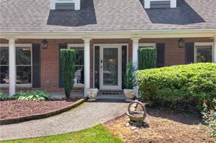 1650 Peachcrest Dr, Lawrenceville, GA 30043 - Photo 4
