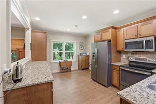 8721 Skitts Mountain Rd, Clermont, GA 30527 - Photo 10
