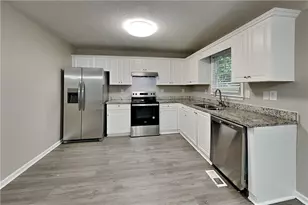339 Abbington Ln, Douglasville, GA 30134 - Photo 4