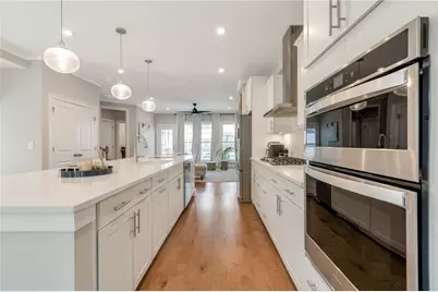 564 Ember Lane NW, Atlanta, GA 30318 - Photo 10