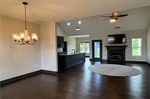 127 Alex Ct, Calhoun, GA 30701 - Photo 4