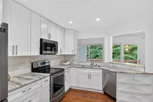 56 Dunwoody Springs Dr, Atlanta, GA 30328 - Photo 12