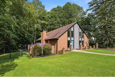 1605 Saint Tropez Way, Atlanta, GA 30350 - Photo 2