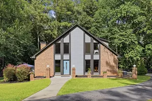 1605 St Tropez Way, Atlanta, GA 30350 - Photo 2