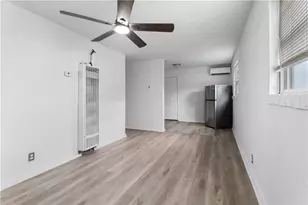 462 Whitehall Ter SW, Atlanta, GA 30312 - Photo 2