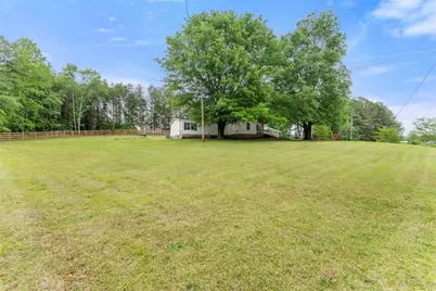1533 Scenic Drive, Toccoa, GA 30577 - Photo 2