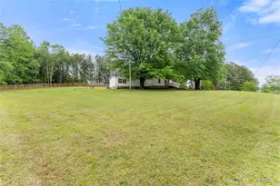 1533 Scenic Dr, Toccoa, GA 30577 - Photo 2
