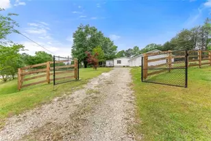 1533 Scenic Dr, Toccoa, GA 30577 - Photo 1