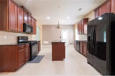 4276 Shamrock Drive, Atlanta, GA 30349 - Photo 6