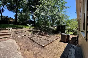 621 Rufus Henderson Dr, Scottdale, GA 30079 - Photo 20
