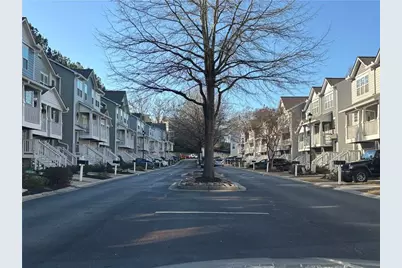 1161 Liberty Parkway NW, Atlanta, GA 30318 - Photo 2
