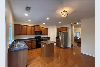 1161 Liberty Parkway NW, Atlanta, GA 30318 - Photo 6