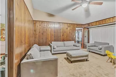 6238 Forrest Avenue, Union City, GA 30291 - Photo 10