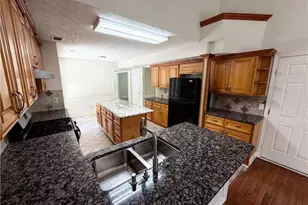 3565 Manchester Dr, Lawrenceville, GA 30044 - Photo 14